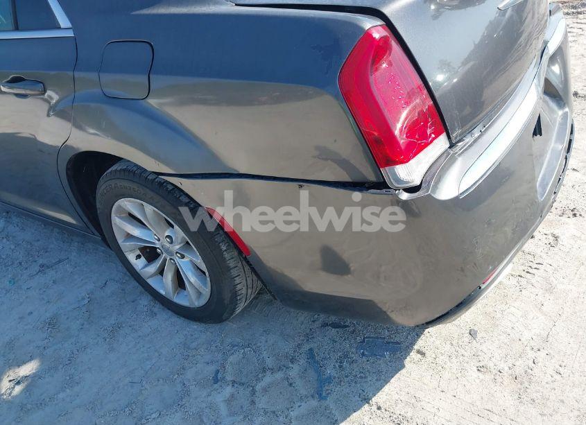 Photo 19 of 2016 Chrysler 300 LIMITED (VIN 2C3CCAAG6GH151523)