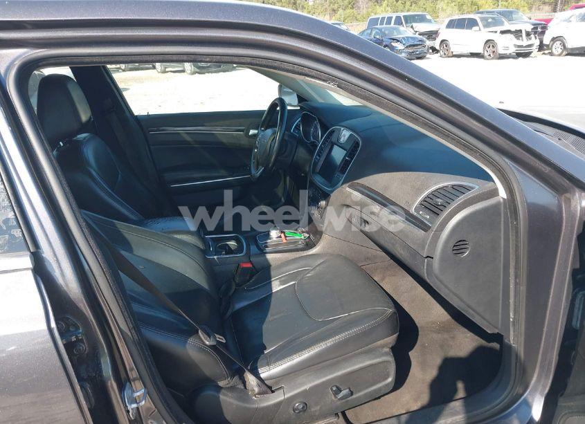 Photo 5 of 2016 Chrysler 300 LIMITED (VIN 2C3CCAAG6GH151523)