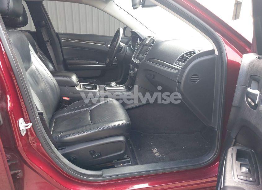 Photo 5 of 2016 Chrysler 300 LIMITED (VIN 2C3CCAAG6GH252710)