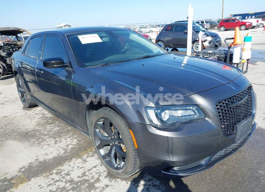 2023 Chrysler 300 TOURING (VIN 2C3CCAAG6PH657837) main photo