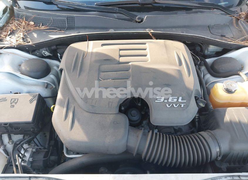 Photo 10 of 2012 Chrysler 300 (VIN 2C3CCAAG7CH207785)