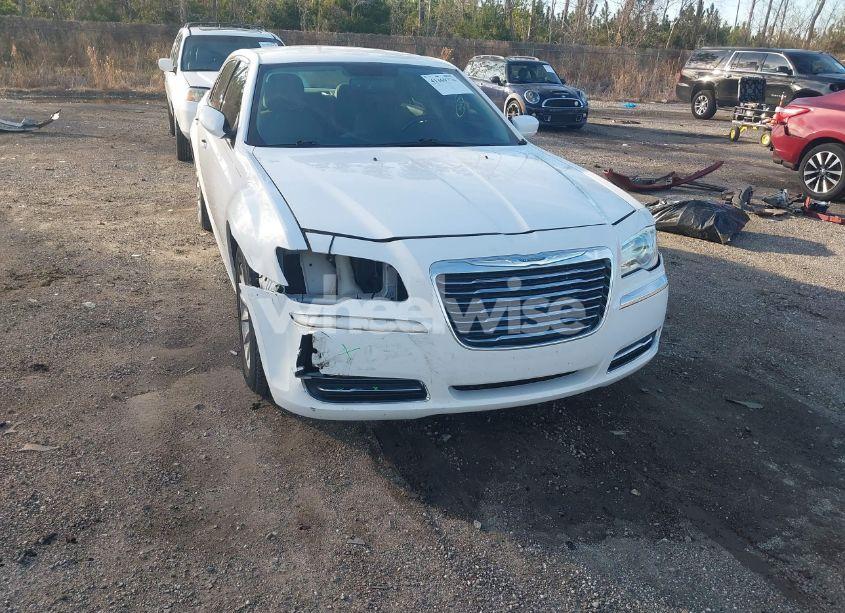 Photo 6 of 2012 Chrysler 300 (VIN 2C3CCAAG7CH207785)