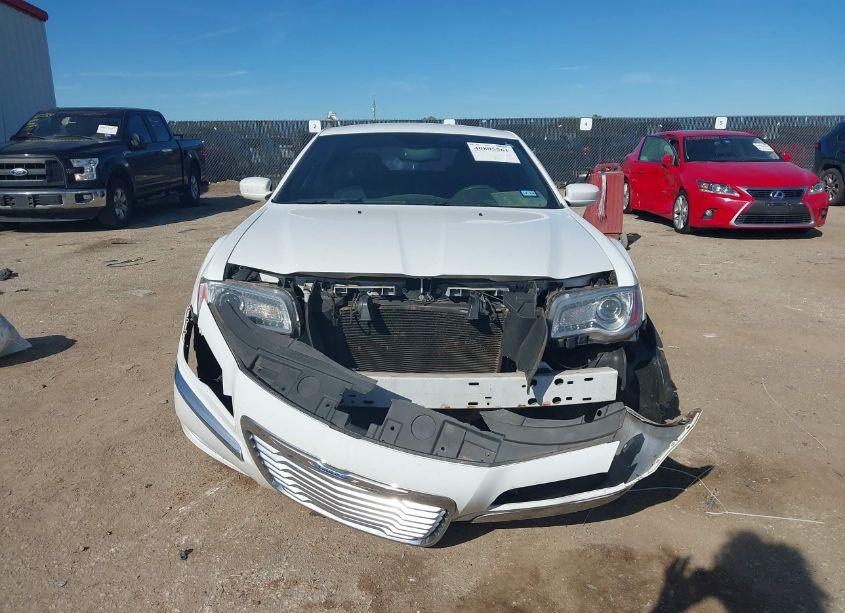 Photo 13 of 2013 Chrysler 300 MOTOWN (VIN 2C3CCAAG7DH538139)