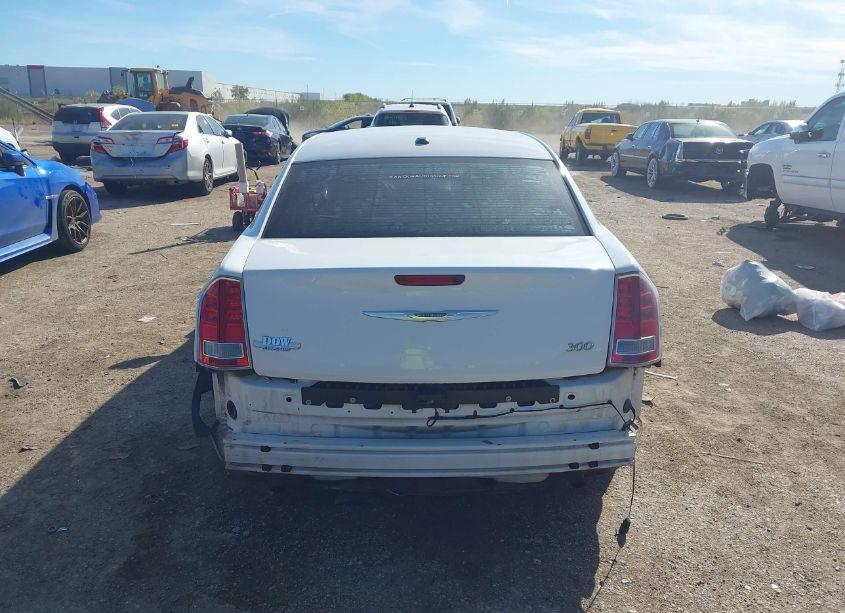 Photo 17 of 2013 Chrysler 300 MOTOWN (VIN 2C3CCAAG7DH538139)