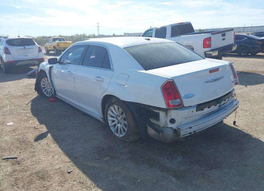 Photo 3 of 2013 Chrysler 300 MOTOWN (VIN 2C3CCAAG7DH538139)