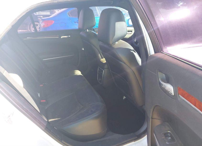 Photo 8 of 2013 Chrysler 300 MOTOWN (VIN 2C3CCAAG7DH538139)