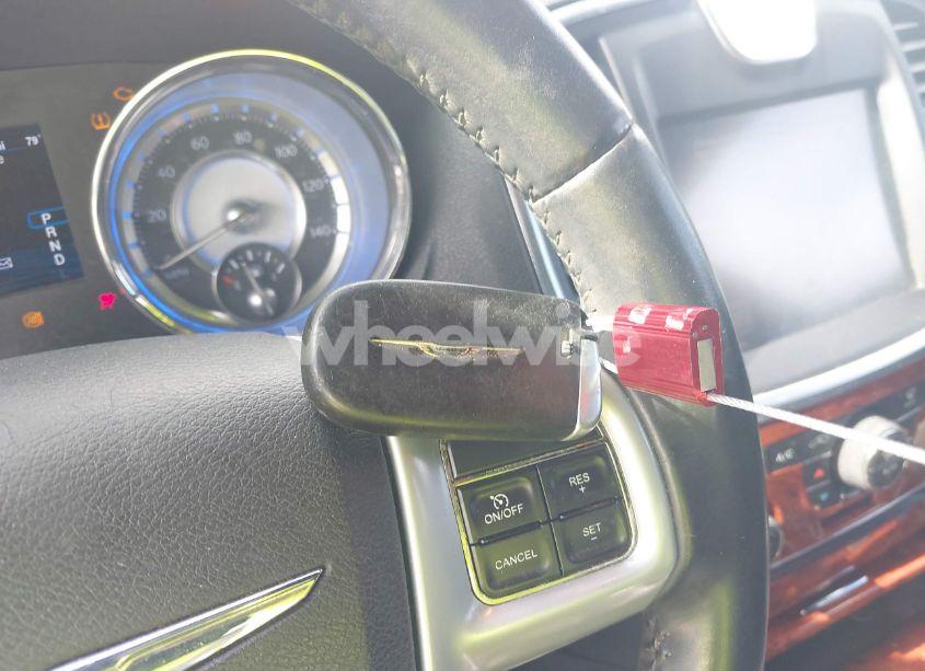 Photo 11 of 2014 Chrysler 300 (VIN 2C3CCAAG7EH252907)