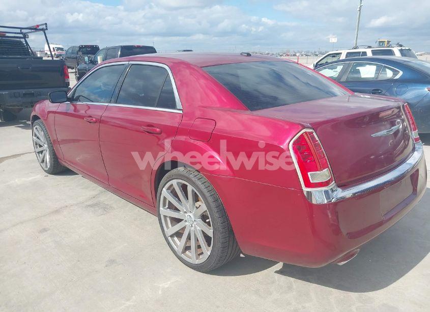 Photo 3 of 2014 Chrysler 300 (VIN 2C3CCAAG7EH252907)