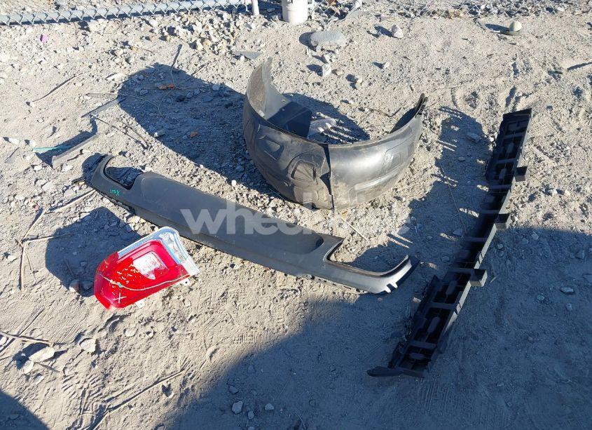 Photo 12 of 2015 Chrysler 300 LIMITED (VIN 2C3CCAAG7FH766709)