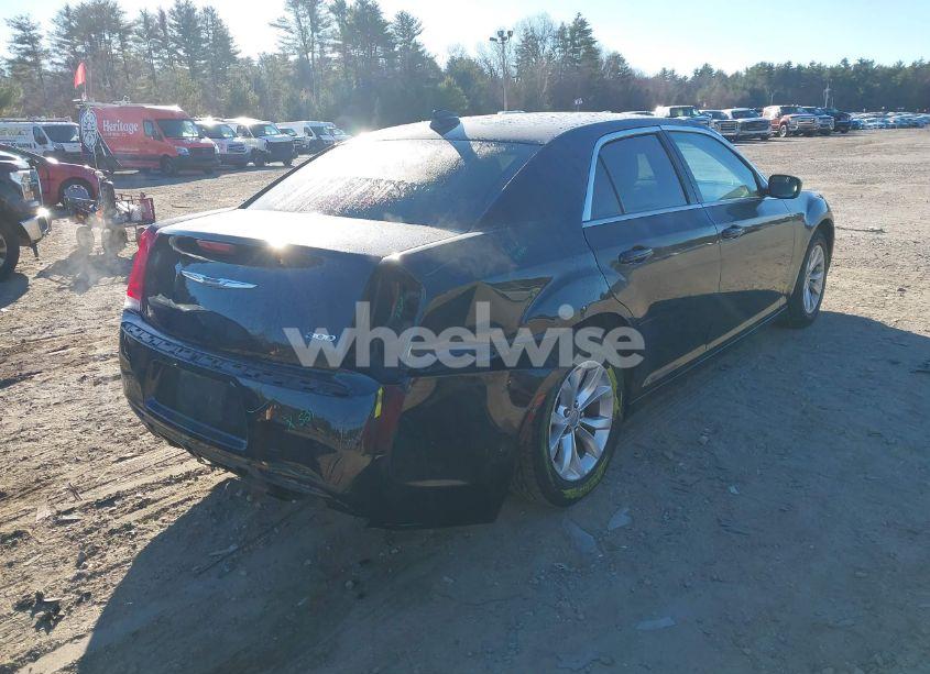 Photo 4 of 2015 Chrysler 300 LIMITED (VIN 2C3CCAAG7FH766709)