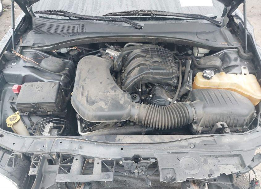 Photo 10 of 2015 Chrysler 300 LIMITED (VIN 2C3CCAAG7FH803158)