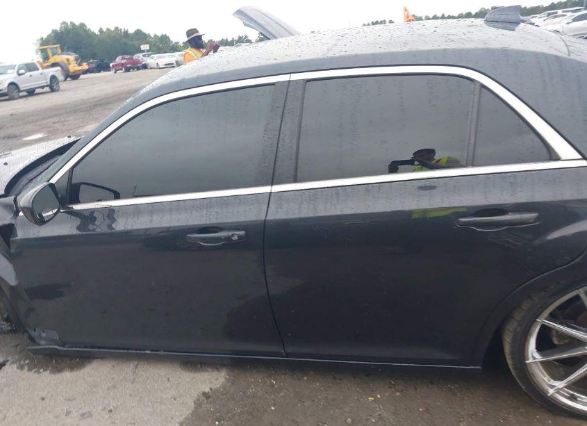 Photo 15 of 2015 Chrysler 300 LIMITED (VIN 2C3CCAAG7FH803158)