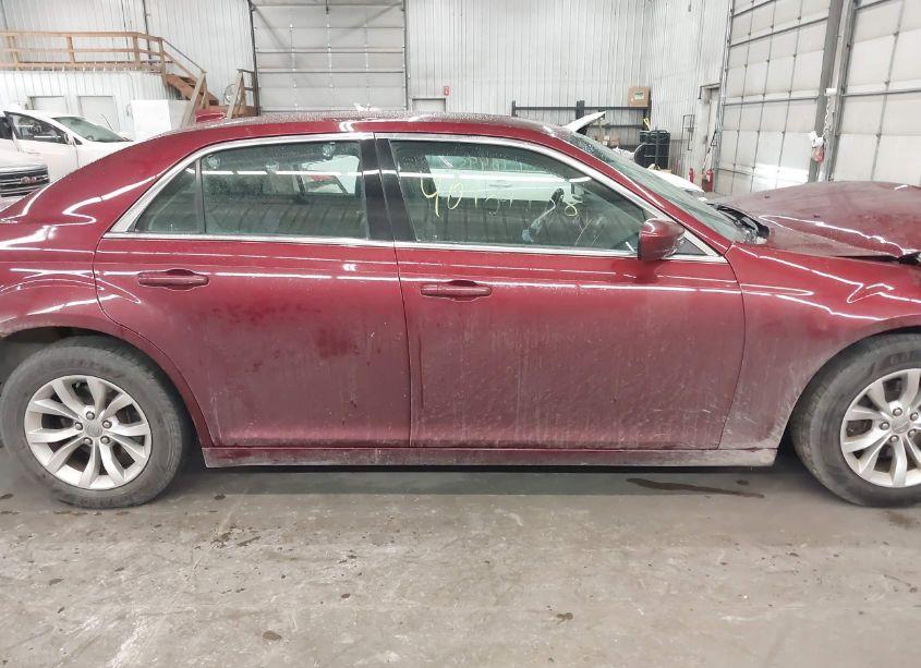 Photo 14 of 2016 Chrysler 300 LIMITED (VIN 2C3CCAAG7GH181288)