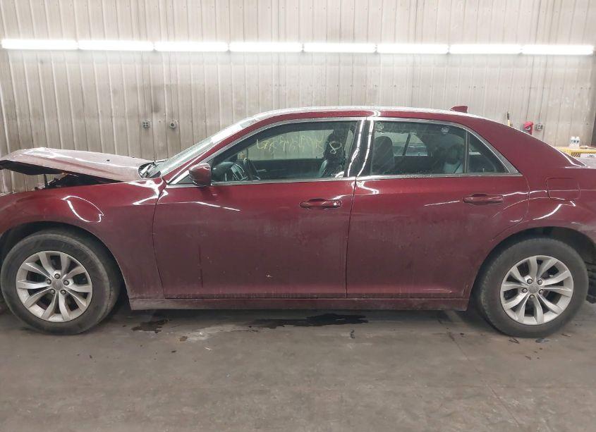 Photo 15 of 2016 Chrysler 300 LIMITED (VIN 2C3CCAAG7GH181288)