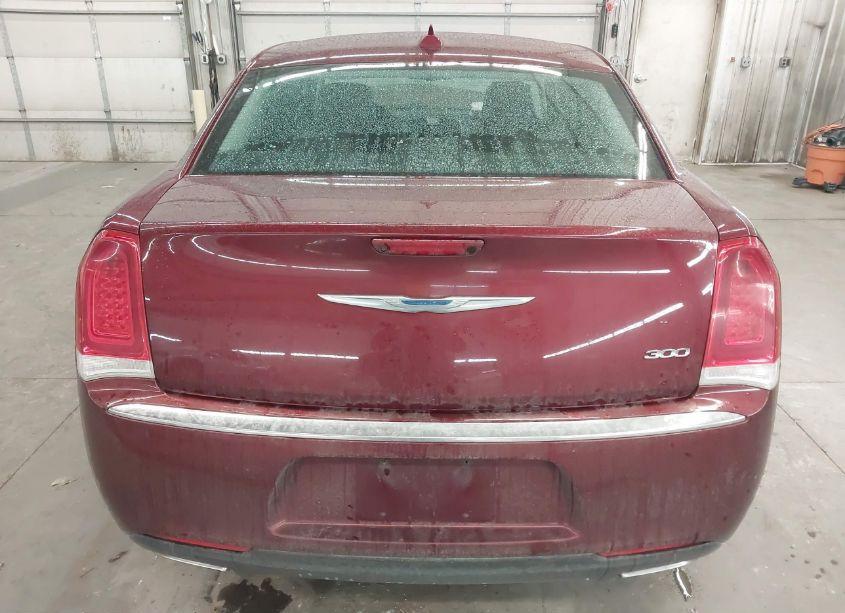 Photo 17 of 2016 Chrysler 300 LIMITED (VIN 2C3CCAAG7GH181288)