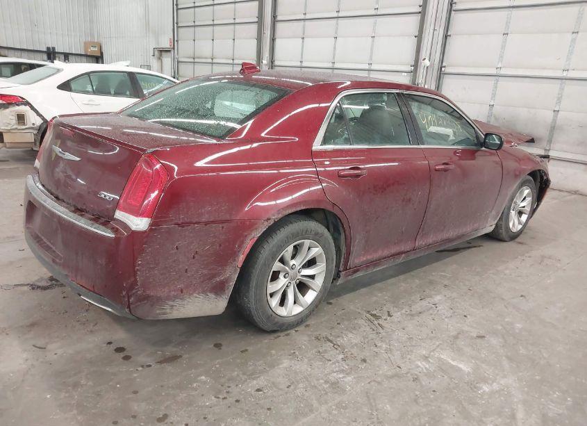 Photo 4 of 2016 Chrysler 300 LIMITED (VIN 2C3CCAAG7GH181288)