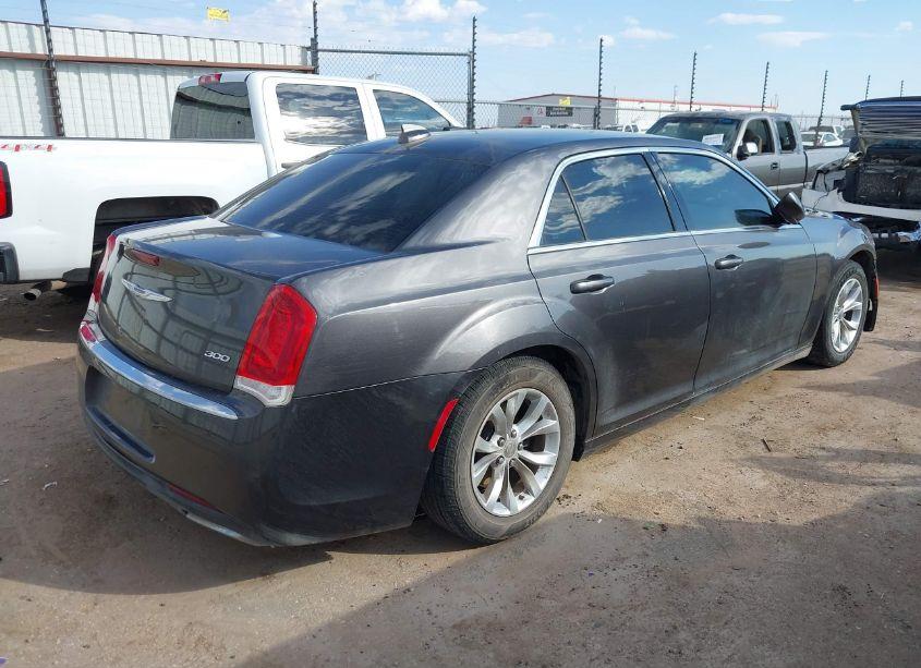 Photo 4 of 2016 Chrysler 300 LIMITED (VIN 2C3CCAAG7GH243739)