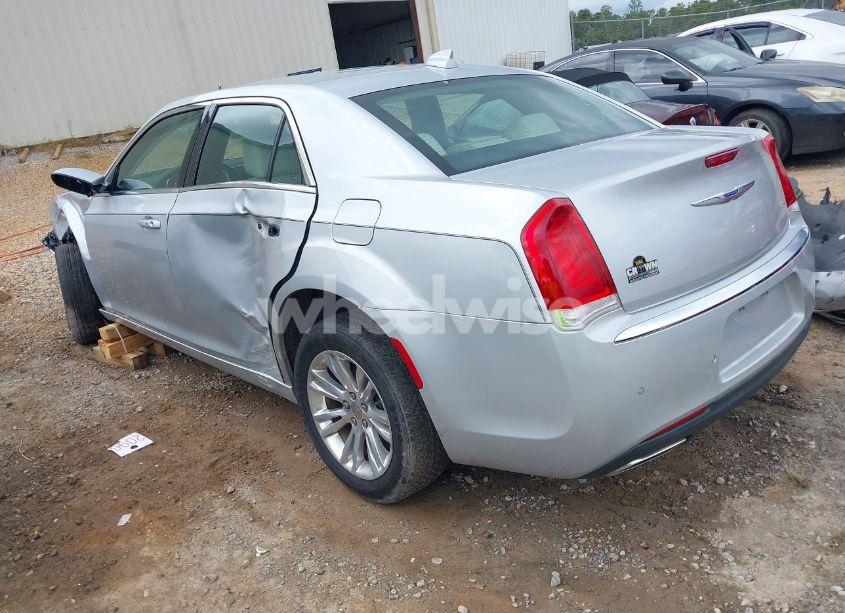 Photo 15 of 2019 Chrysler 300 TOURING (VIN 2C3CCAAG7KH731159)