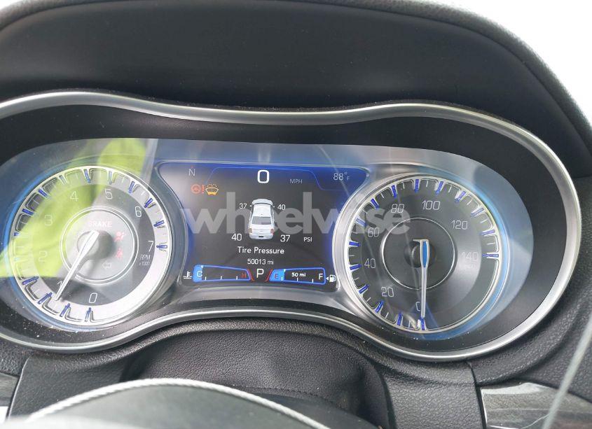 Photo 7 of 2019 Chrysler 300 TOURING (VIN 2C3CCAAG7KH731159)