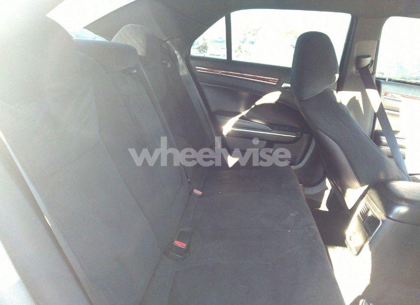 Photo 8 of 2012 Chrysler 300 (VIN 2C3CCAAG8CH113639)