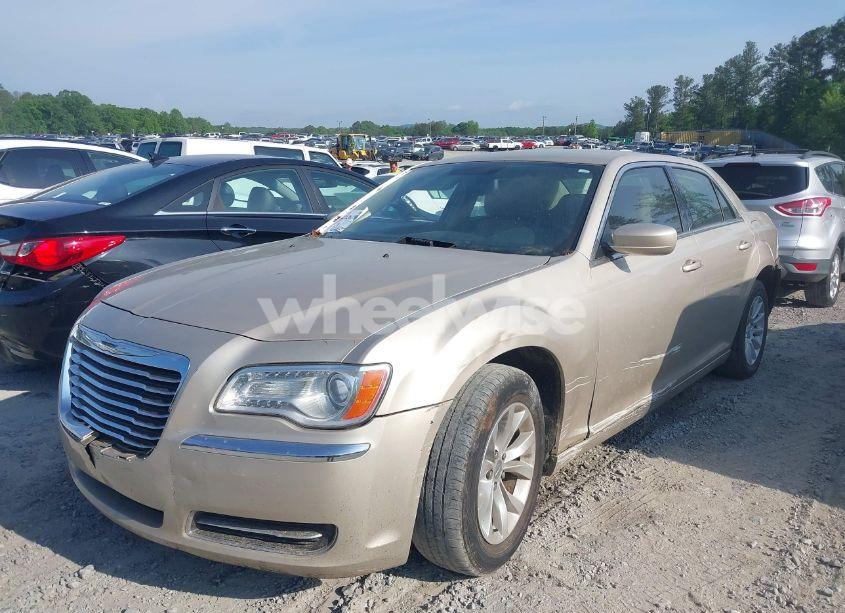 Photo 2 of 2012 Chrysler 300 (VIN 2C3CCAAG8CH261449)