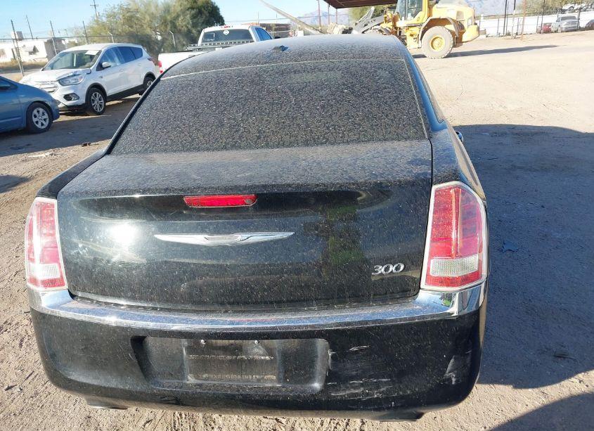 Photo 16 of 2013 Chrysler 300 MOTOWN (VIN 2C3CCAAG8DH569268)