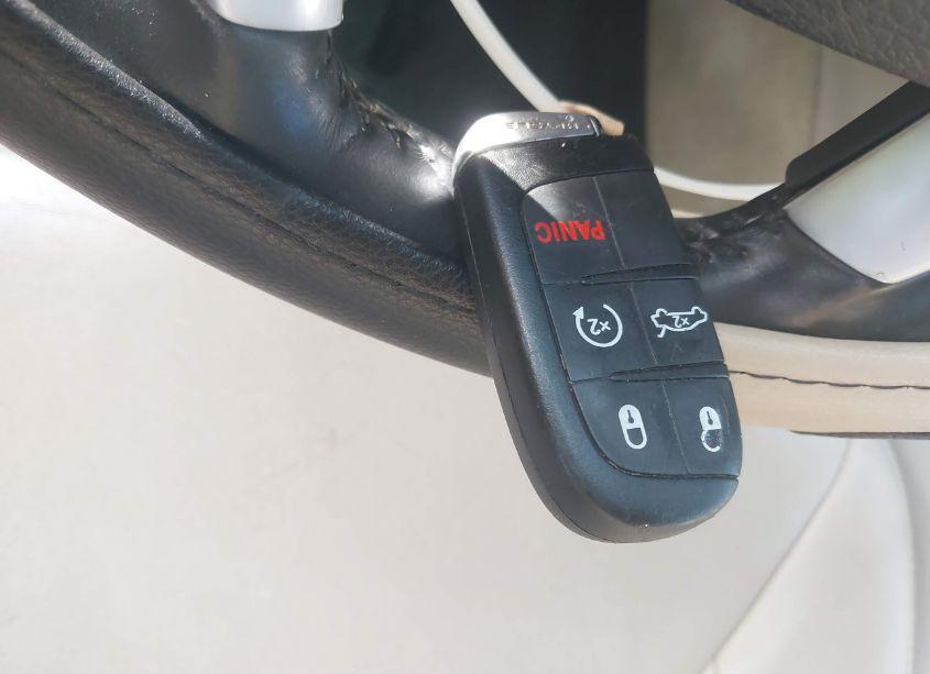 Photo 11 of 2013 Chrysler 300 MOTOWN (VIN 2C3CCAAG8DH588595)