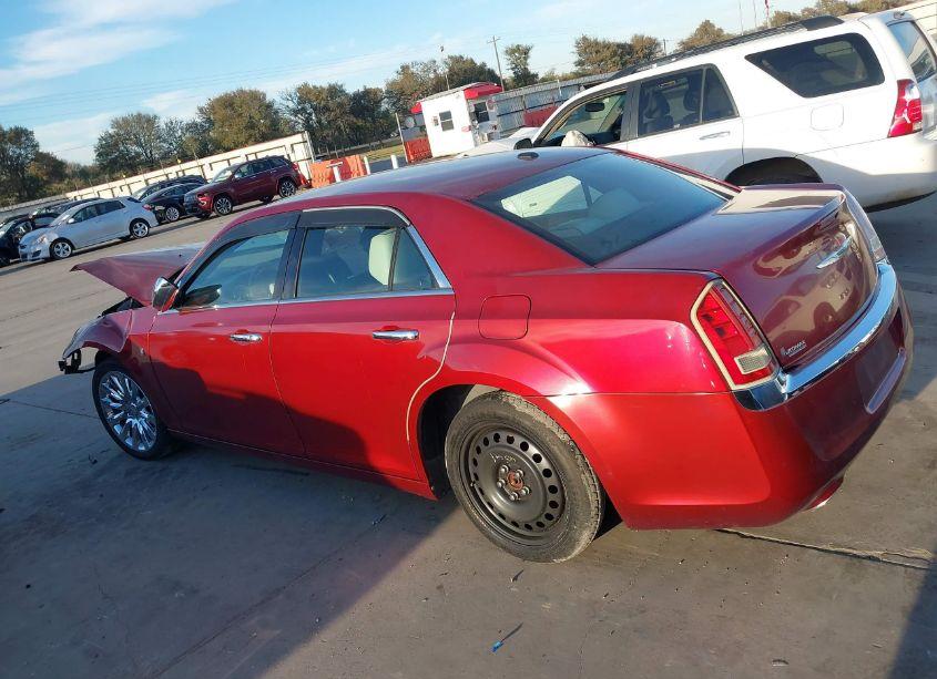 Photo 15 of 2013 Chrysler 300 MOTOWN (VIN 2C3CCAAG8DH698465)