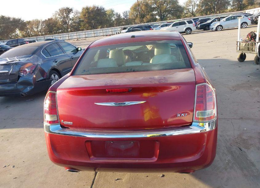 Photo 17 of 2013 Chrysler 300 MOTOWN (VIN 2C3CCAAG8DH698465)