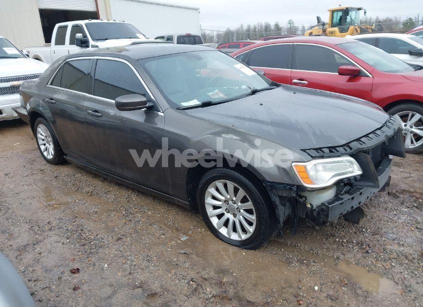 2013 Chrysler 300 MOTOWN (VIN 2C3CCAAG8DH722845) main photo