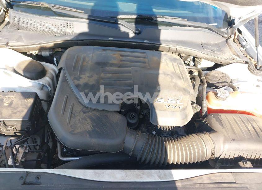 Photo 10 of 2014 Chrysler 300 (VIN 2C3CCAAG8EH288654)