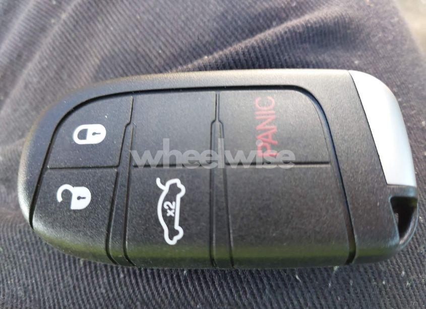 Photo 11 of 2014 Chrysler 300 (VIN 2C3CCAAG8EH288654)