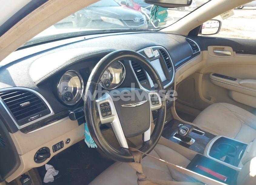 Photo 12 of 2014 Chrysler 300 (VIN 2C3CCAAG8EH288654)