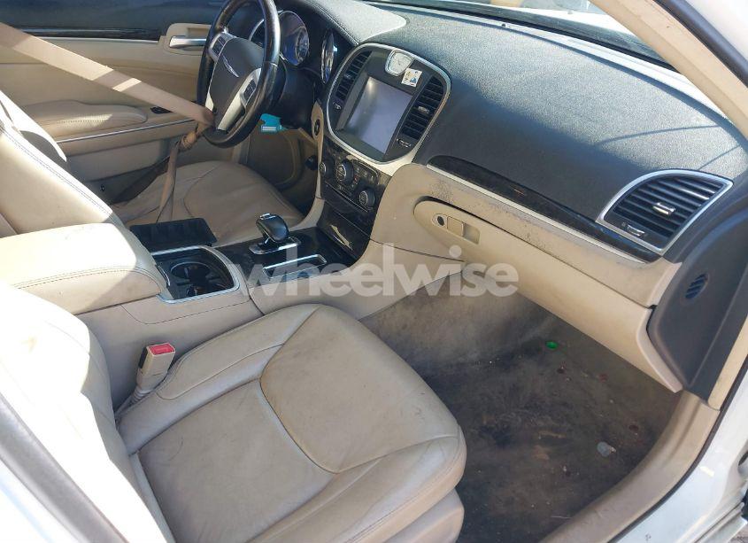 Photo 5 of 2014 Chrysler 300 (VIN 2C3CCAAG8EH288654)