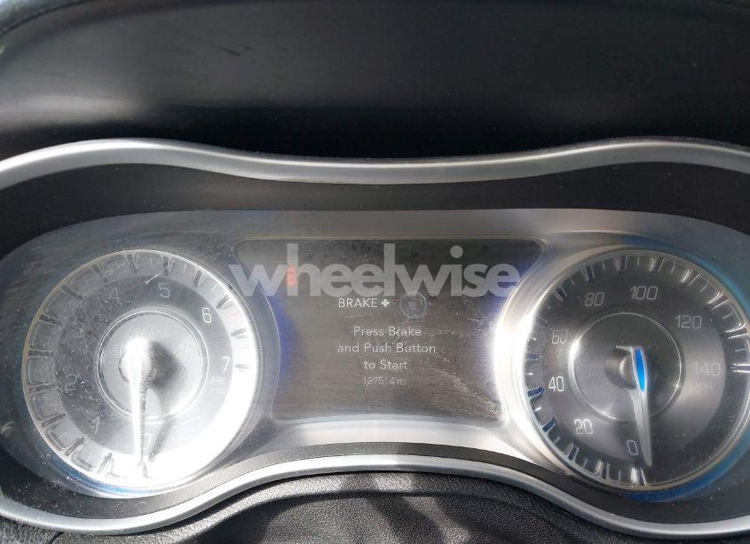 Photo 7 of 2015 Chrysler 300 LIMITED (VIN 2C3CCAAG8FH780666)