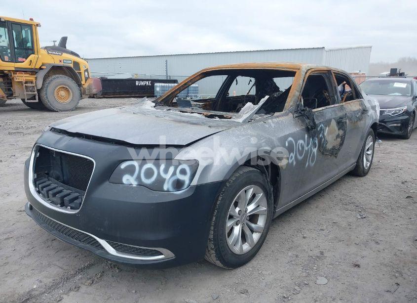 Photo 2 of 2015 Chrysler 300 LIMITED (VIN 2C3CCAAG8FH786712)