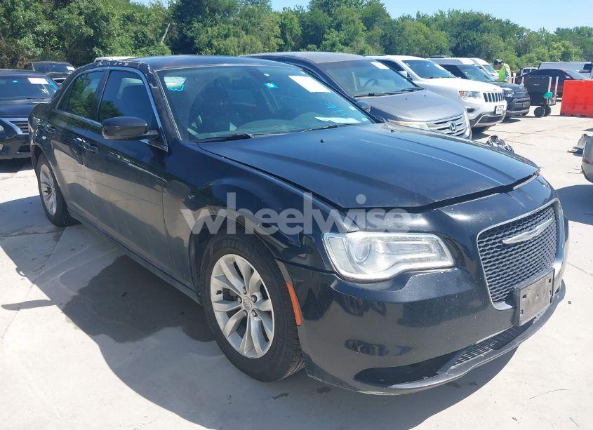 2015 Chrysler 300 LIMITED (VIN 2C3CCAAG8FH920862) main photo