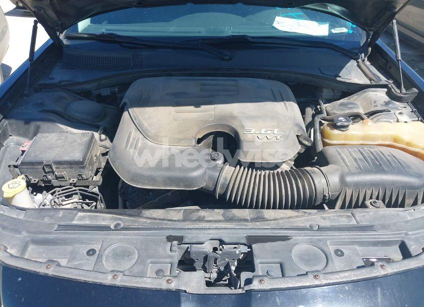 Photo 10 of 2015 Chrysler 300 LIMITED (VIN 2C3CCAAG8FH920862)