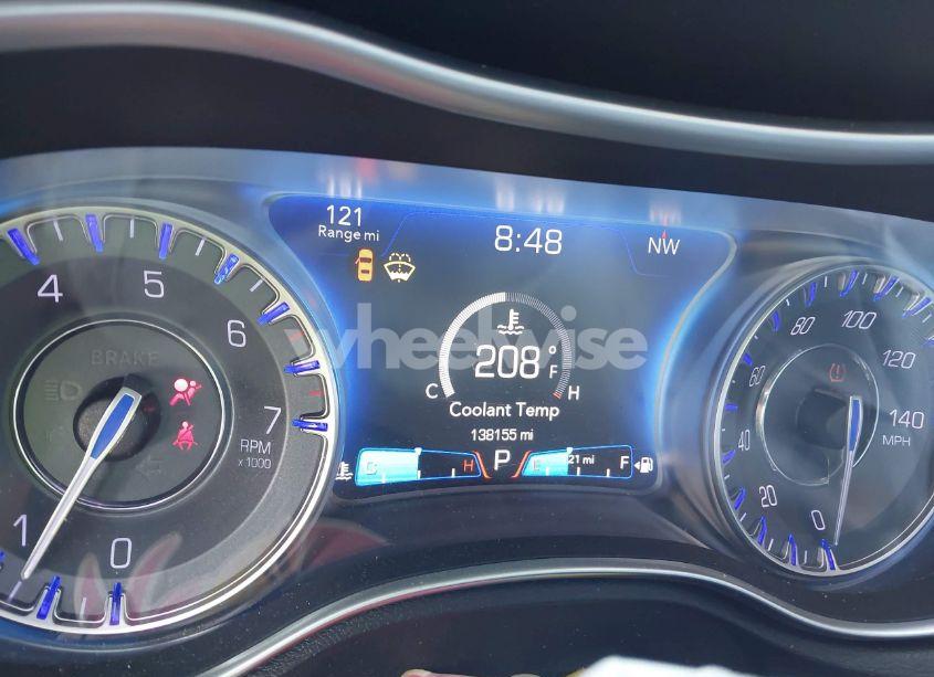 Photo 7 of 2015 Chrysler 300 LIMITED (VIN 2C3CCAAG8FH929898)