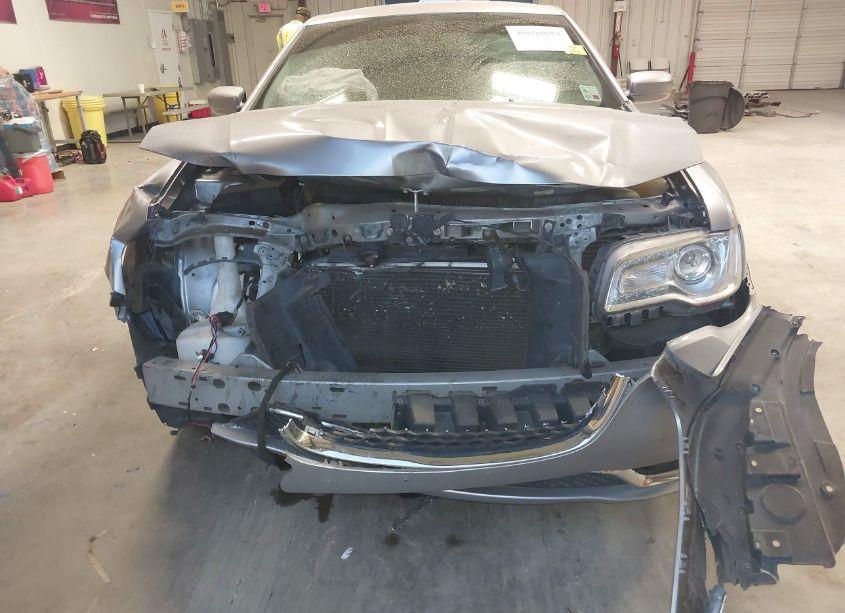 Photo 20 of 2016 Chrysler 300 LIMITED (VIN 2C3CCAAG8GH181350)