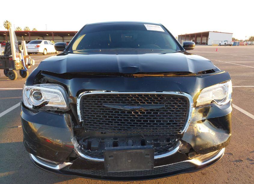 Photo 12 of 2016 Chrysler 300 LIMITED (VIN 2C3CCAAG8GH252871)