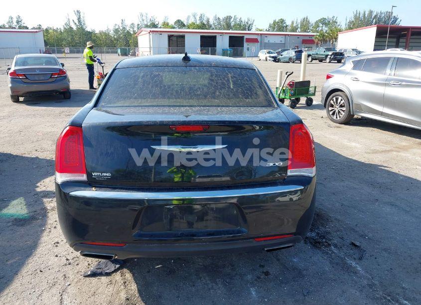 Photo 16 of 2016 Chrysler 300 LIMITED (VIN 2C3CCAAG8GH311160)