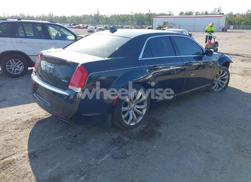 Photo 4 of 2016 Chrysler 300 LIMITED (VIN 2C3CCAAG8GH311160)