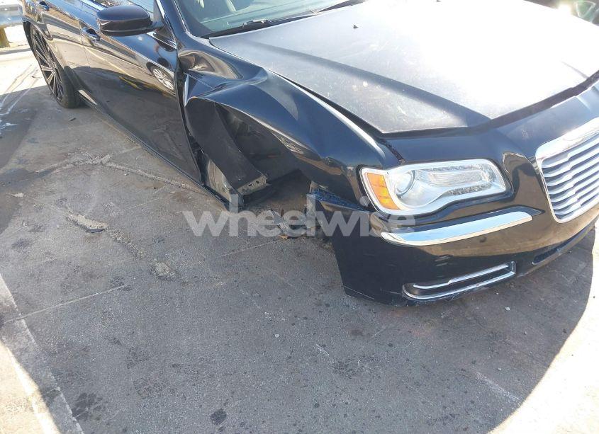 Photo 6 of 2012 Chrysler 300 (VIN 2C3CCAAG9CH127081)