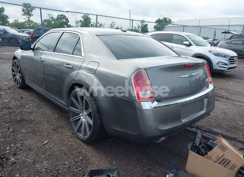 Photo 3 of 2012 Chrysler 300 (VIN 2C3CCAAG9CH261556)