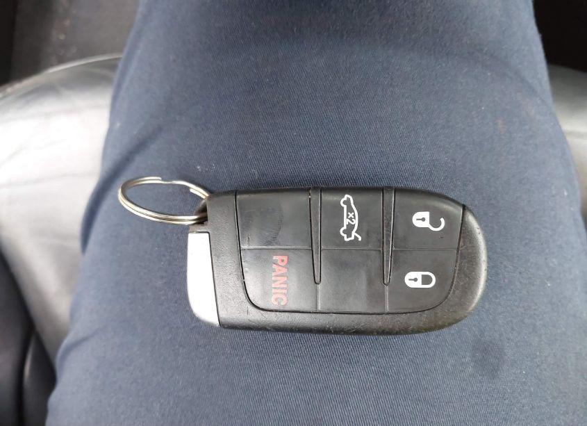 Photo 11 of 2013 Chrysler 300 MOTOWN (VIN 2C3CCAAG9DH506955)