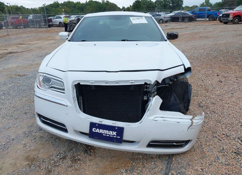 Photo 13 of 2013 Chrysler 300 MOTOWN (VIN 2C3CCAAG9DH506955)
