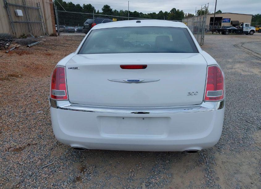 Photo 17 of 2013 Chrysler 300 MOTOWN (VIN 2C3CCAAG9DH506955)