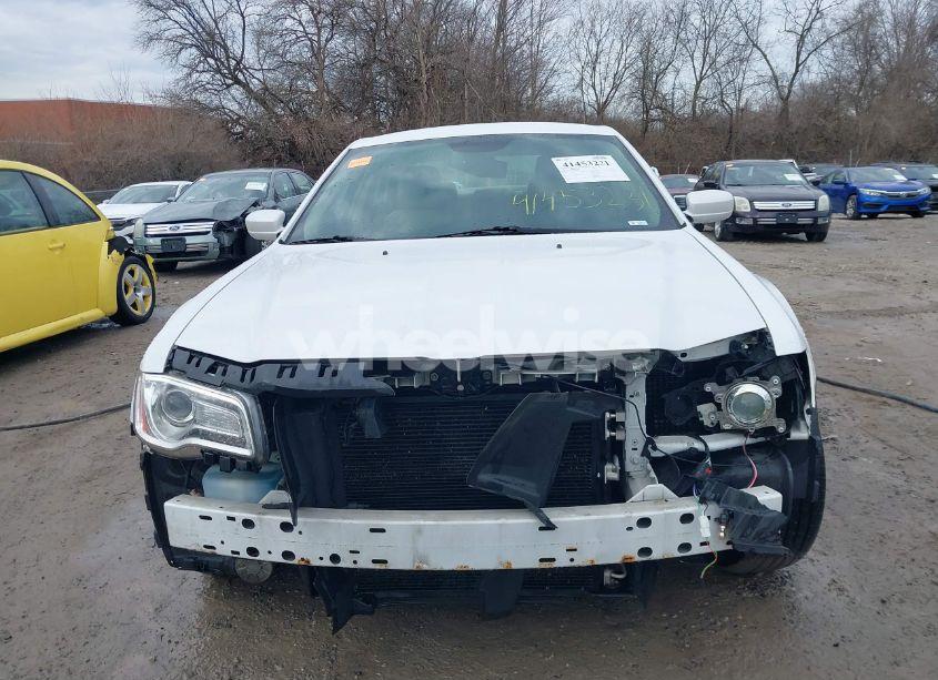 Photo 12 of 2013 Chrysler 300 MOTOWN (VIN 2C3CCAAG9DH508575)