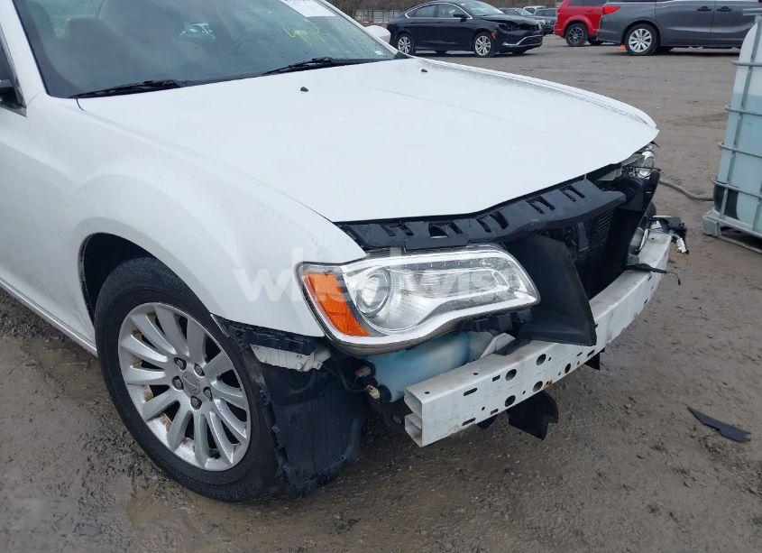 Photo 17 of 2013 Chrysler 300 MOTOWN (VIN 2C3CCAAG9DH508575)